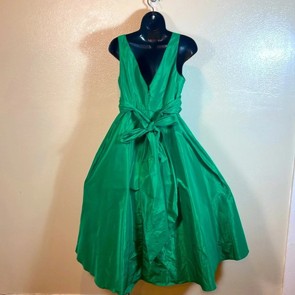 Rickie Freeman for Teri Jon Deep V Bow A Line midi dress in green size 10 - Picture 6 of 13